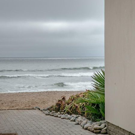 Blue Pearl - Situated Right On The Beach Swakopmund Exterior foto