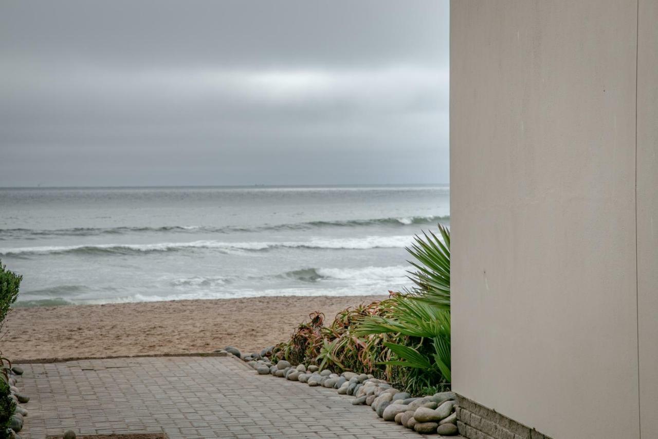Blue Pearl - Situated Right On The Beach Swakopmund Exterior foto